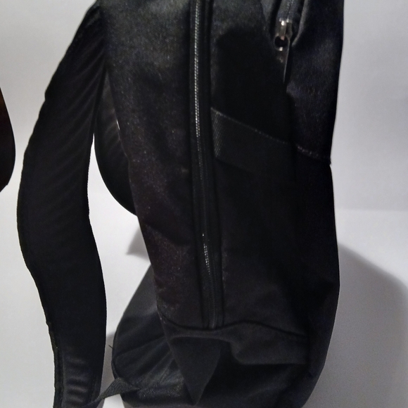 Under Armour Black Hustle Lite Backpack - Picture 3 of 9